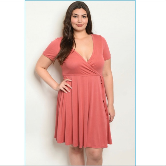 Dresses & Skirts - 🌷pleated Wrap style Plus Size Mini Dress 🌷